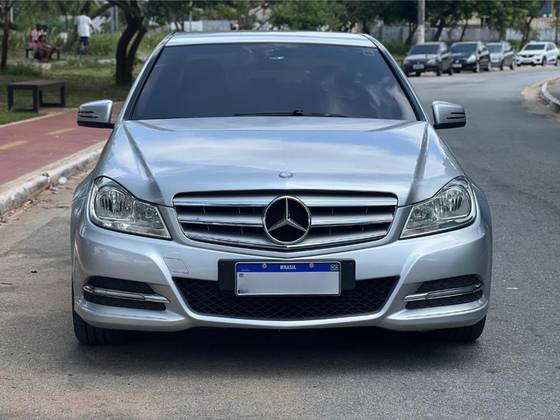 MERCEDES-BENZ C 180 1.8 CGI CLASSIC 16V TURBO GASOLINA 4P AUTOMÁTICO MERCEDES-BENZ C 180 1.8 CGI CLASSIC 16V TURBO GASOLINA 4P AUTOMÁTICO